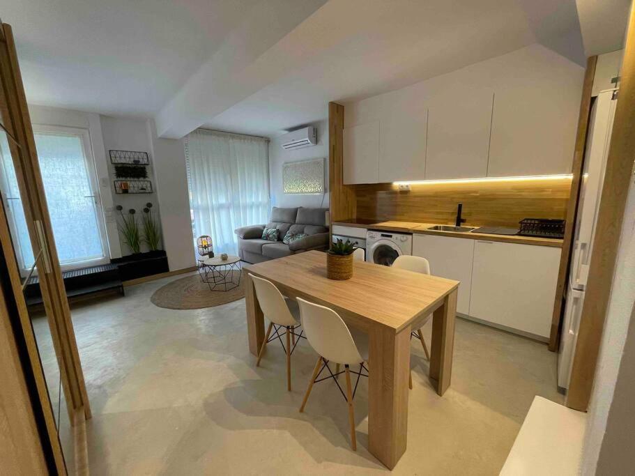 Apartamento Mediterraneo A 20M De La Playa เดเนีย ภายนอก รูปภาพ